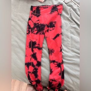 Fast and Free Lululemon leggings. 25 inch inseam